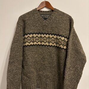 1980s/1990s Vintage 100% Wool Abercrombie & Fitch Men's Brown Sweater